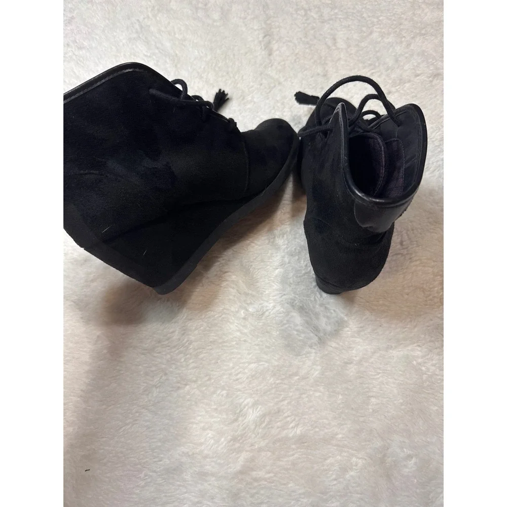 Madden Girl Dallyy Wedge Booties Women 7.5 Black Good Lace Up Tassel Ankle Boots